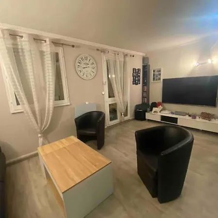 Chez Manu Meuble De Tourisme 2 Etoiles Pour 6 Personnes - 3 Chambres Villeparisis Exterior photo